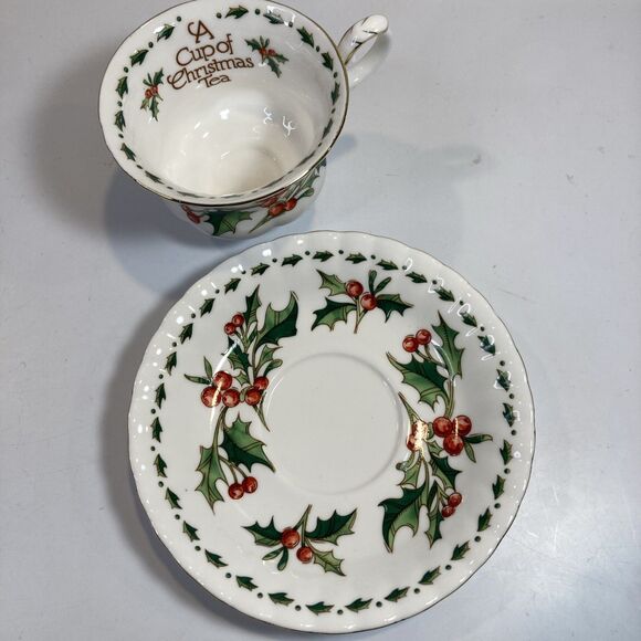 A Cup Of Christmas Tea Cup & Saucer Set Waldman House Tom Hegg Hanson Bone China - Picture 3 of 13